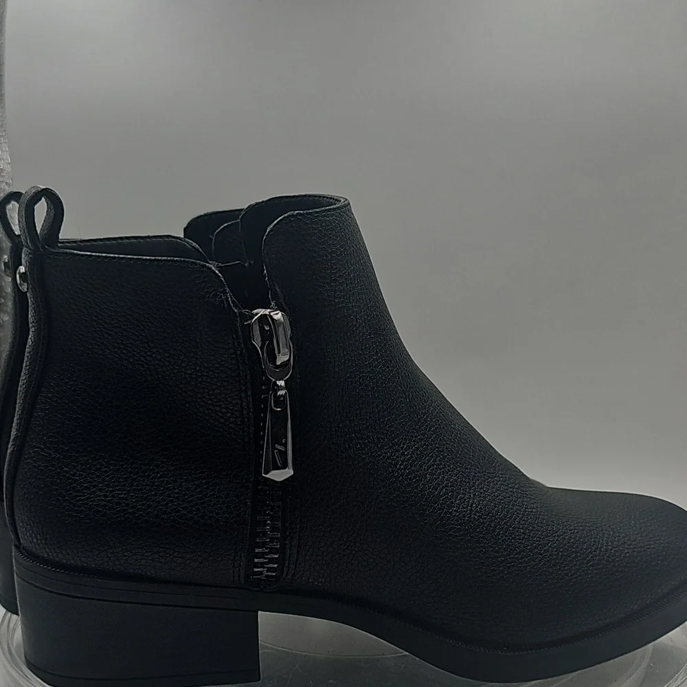 J Simply Vera Vera Wang Ankle Boots Faux Leather Black Zipper Sz 7.5M - Picture 3 of 11